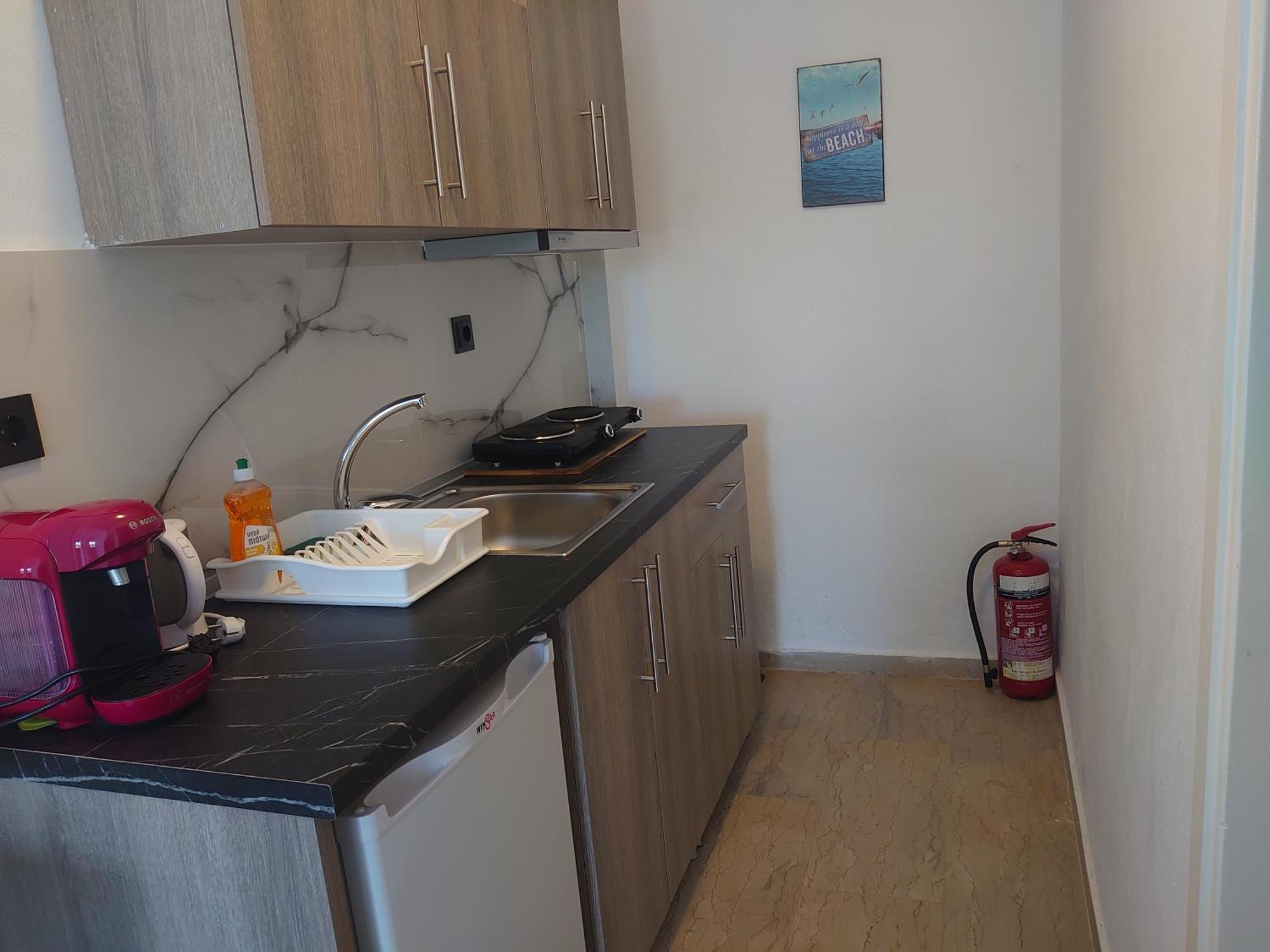 Merida Apartments Mola Kalyva Eksteriør bilde