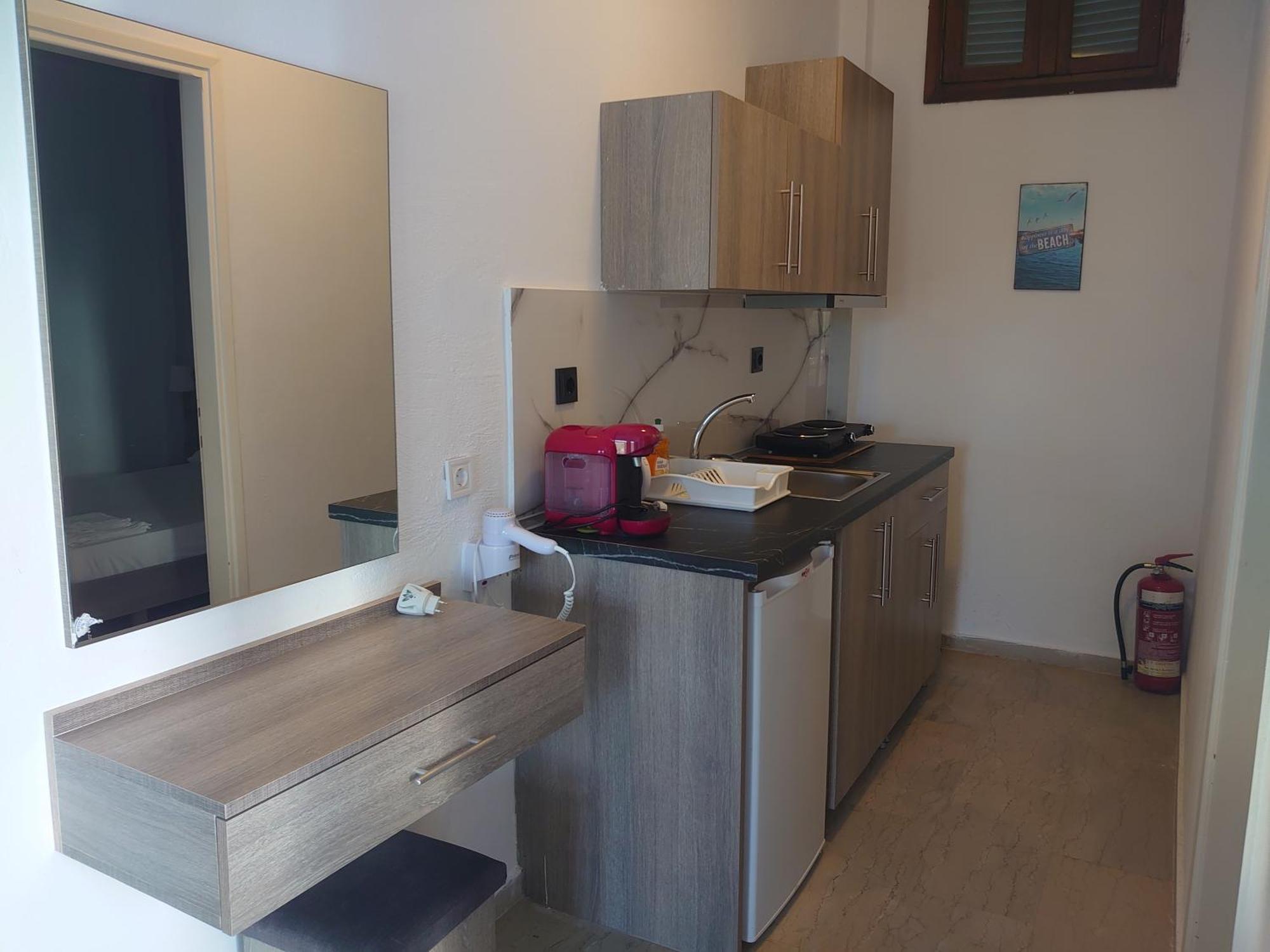 Merida Apartments Mola Kalyva Eksteriør bilde